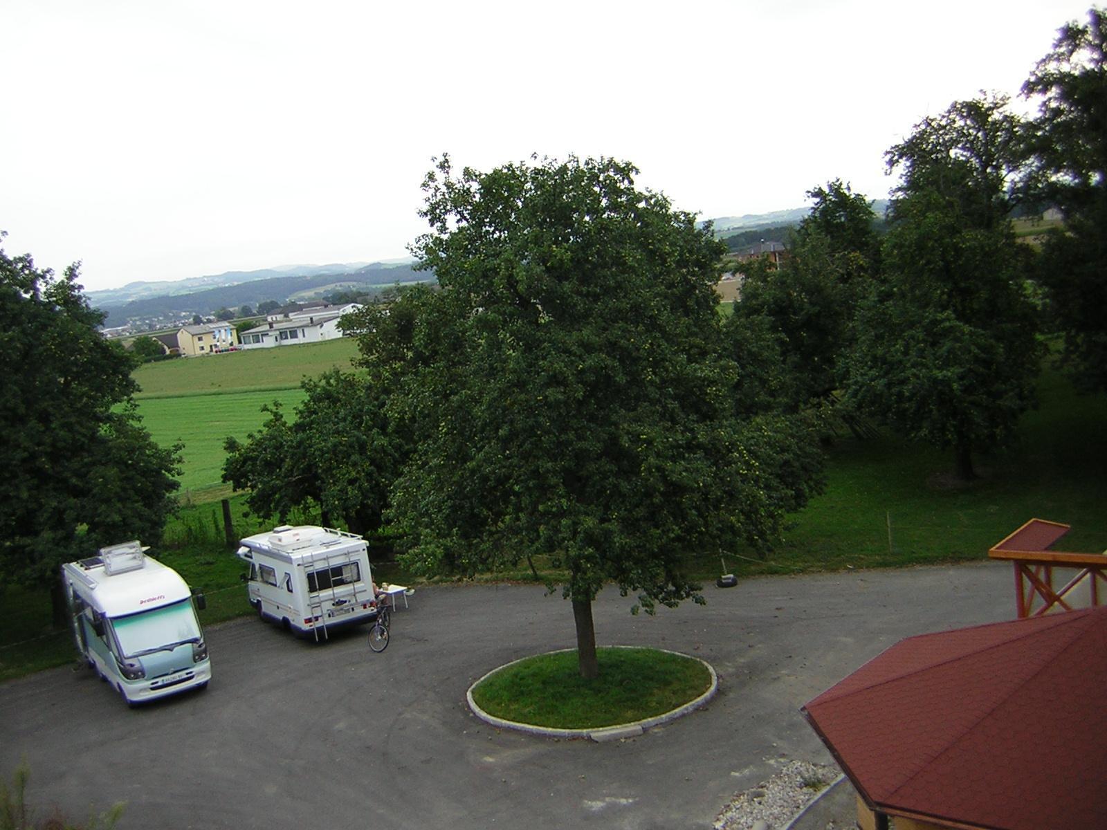 Wohnmobil- und Wohnwagenstellplatz 4331 Naarn im Machlande - Foto 7