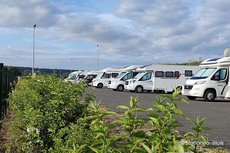 aire de services et stationnement payant camping cars - Foto 3