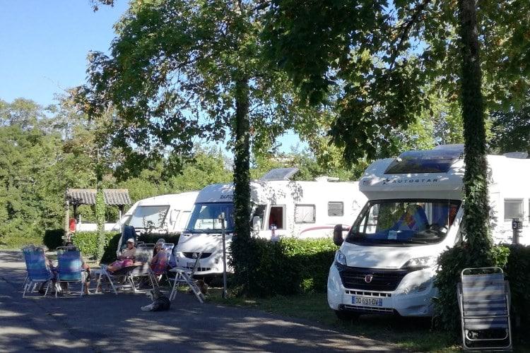 Aire de repos aux bords des Usses - Foto 6