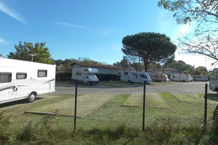 Aire De Camping Car - Tete De Buch - Foto 6