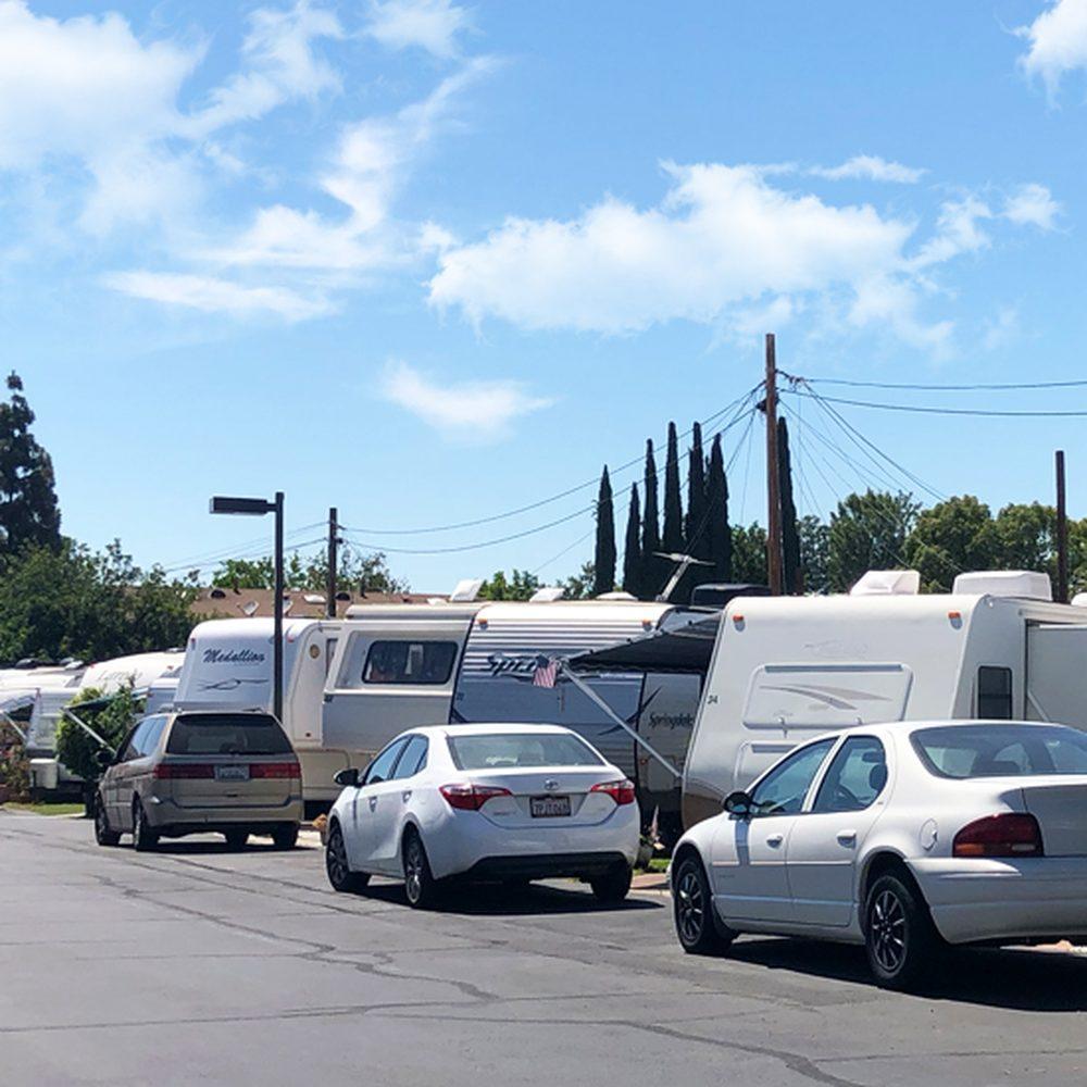 Coronado Palms RV Mobile Home Park - Foto 2