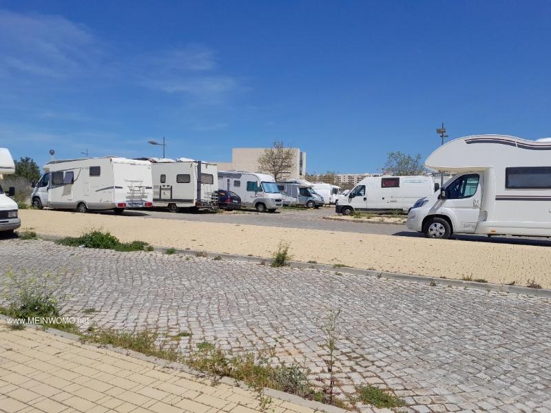 Área de autocaravanas Faro - Foto 5