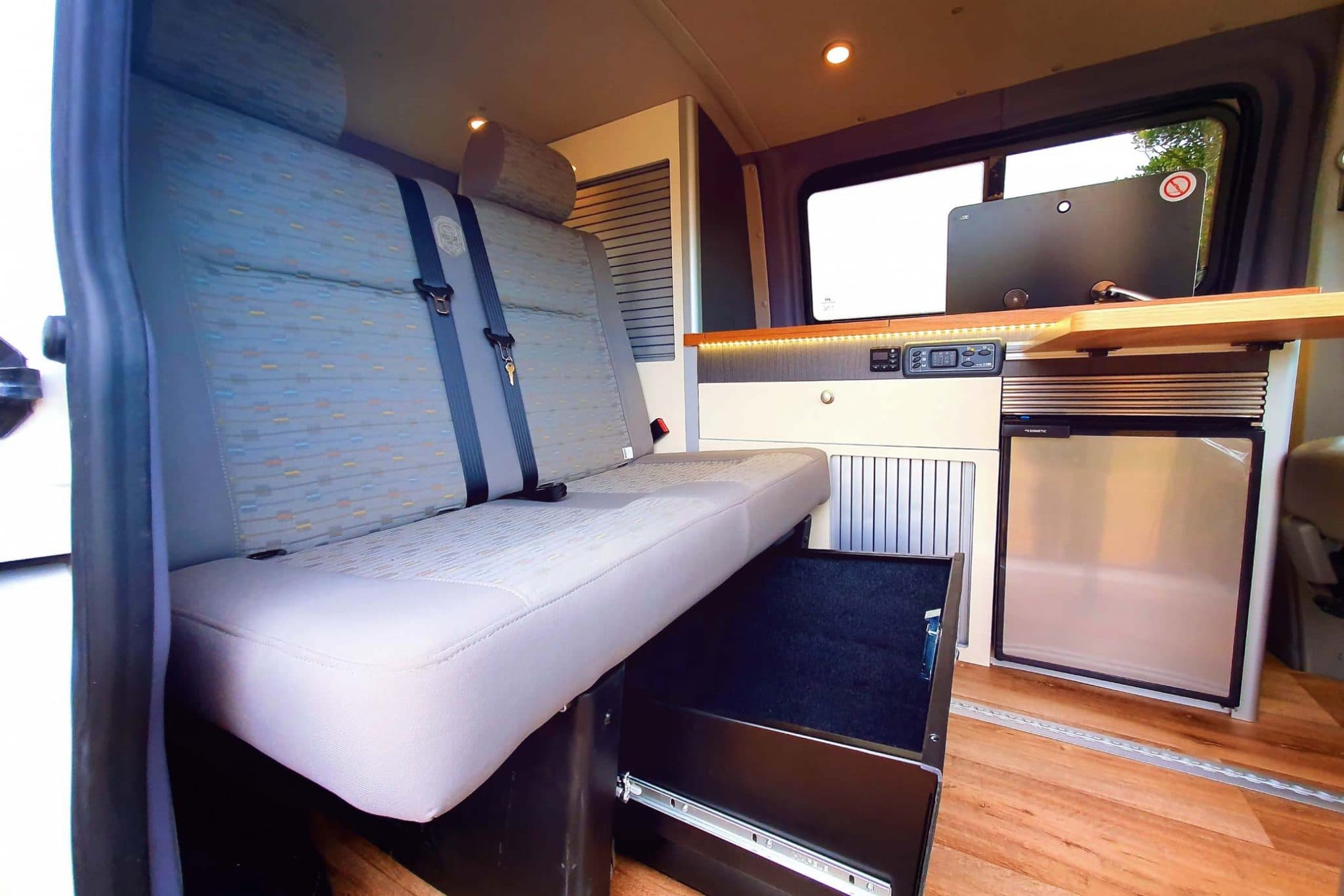Vanbox Camper - Camperización de furgonetas - Foto 2