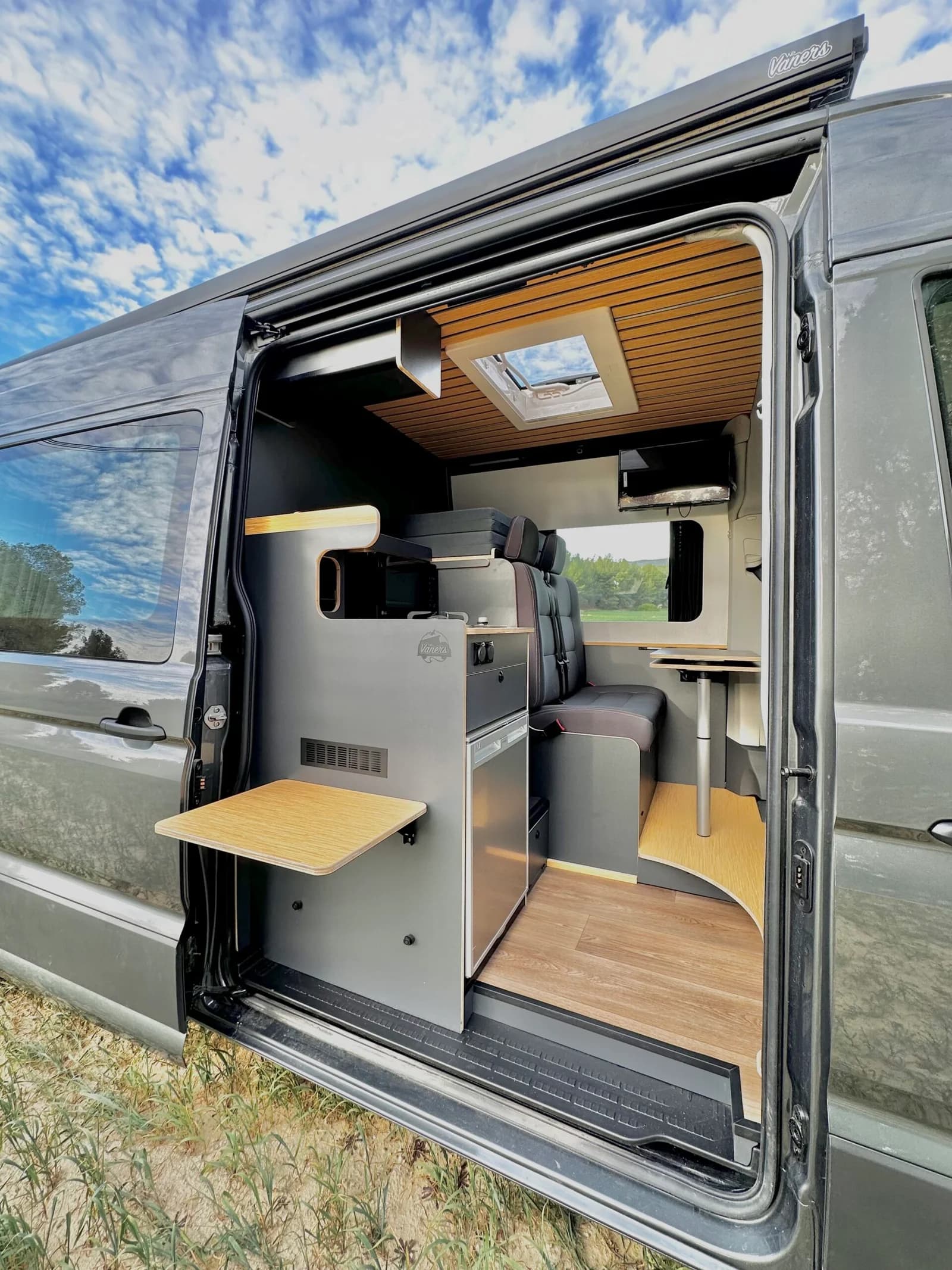 We Vaners - Camperización de vehículos - Foto 1