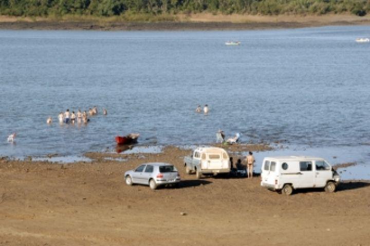 Camping Balneario Municipal Puerto Yerua - Foto 2