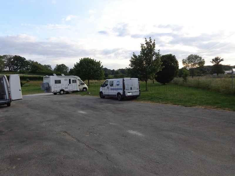 Aire de stationnement pour camping car - Foto 7