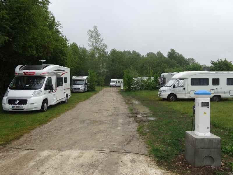 Aire de service camping-cars - Foto 6