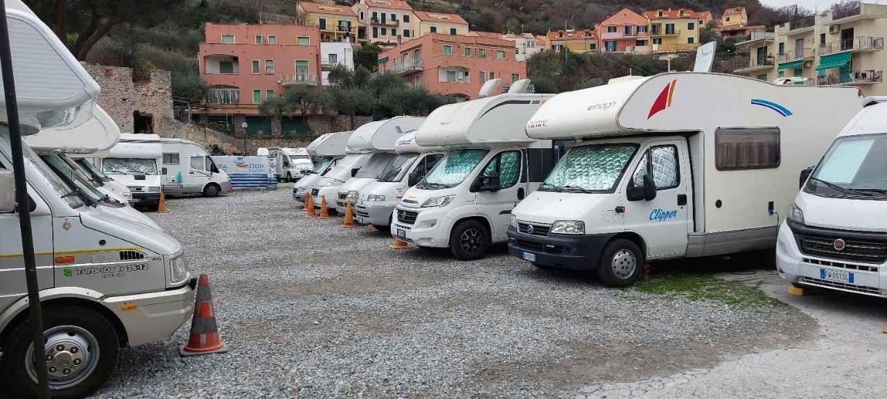 Area Sosta Camper 17052 Borghetto Santo Spirito SV - Foto 7