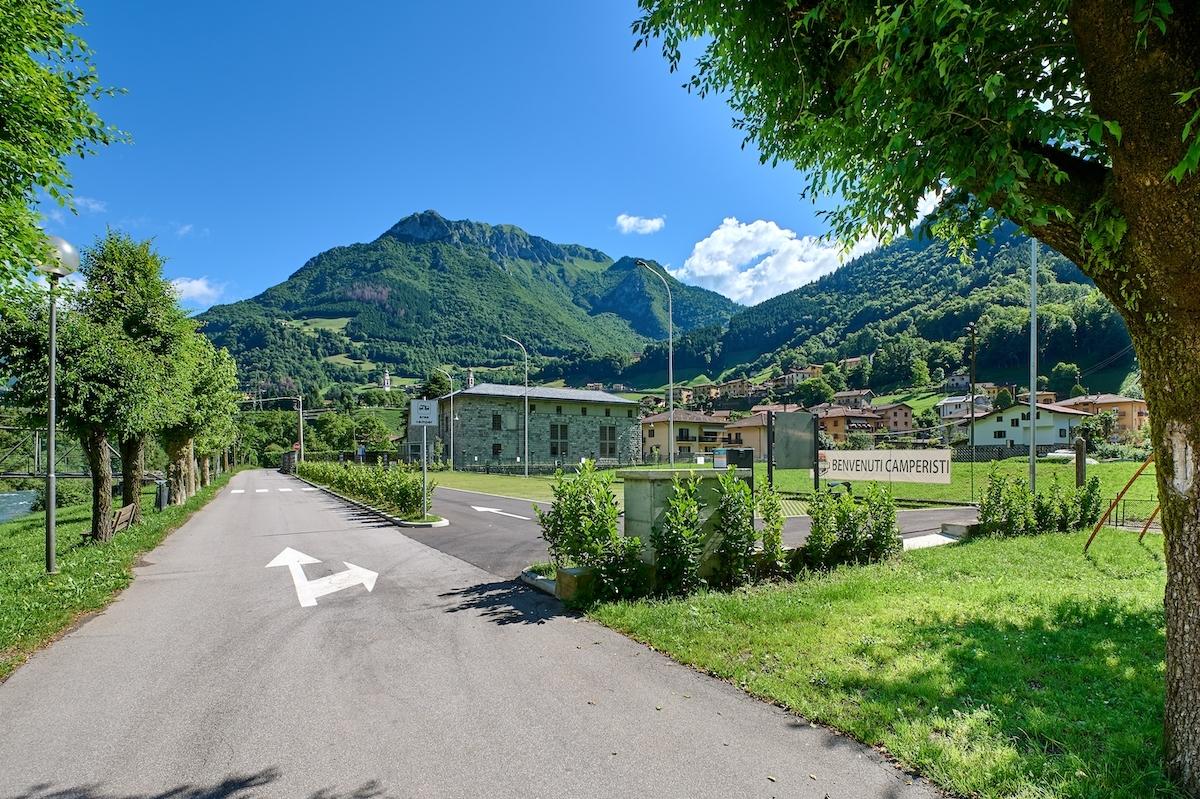 Area Sosta Camper - "Comunale" - Brembilla BG - Foto 5