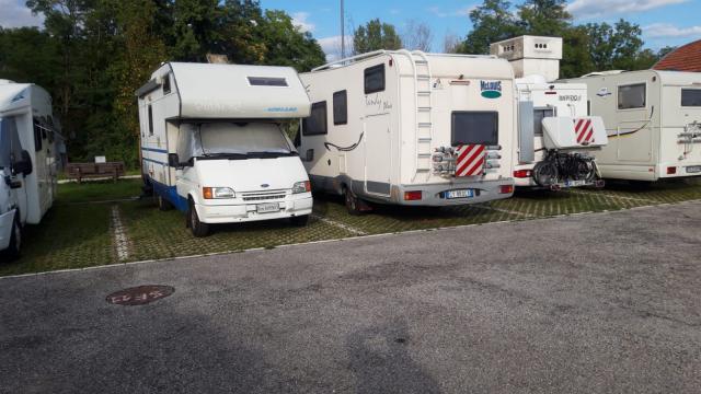 Area sosta camper - Camper Service Maniago - Foto 4
