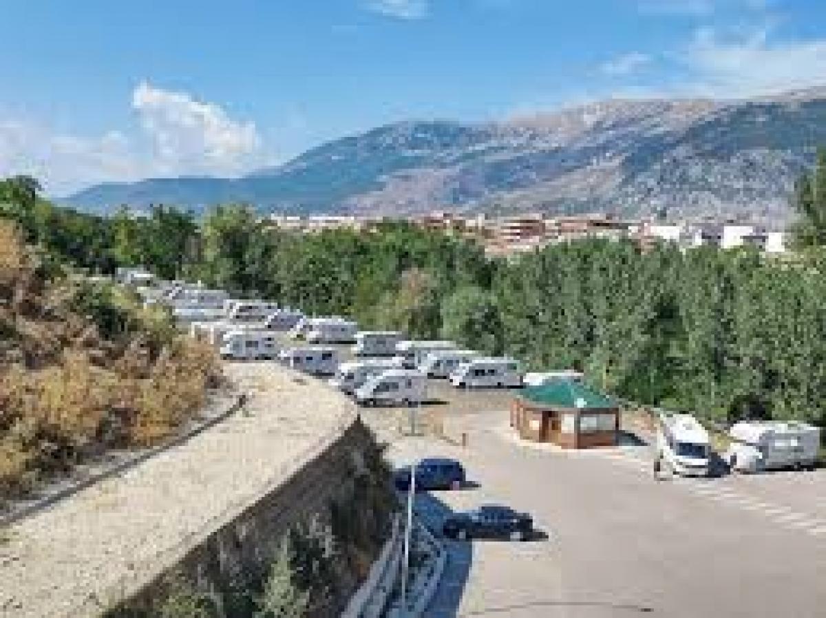 Parking Sulmona - Parcheggio e Area Sosta Camper - Foto 5