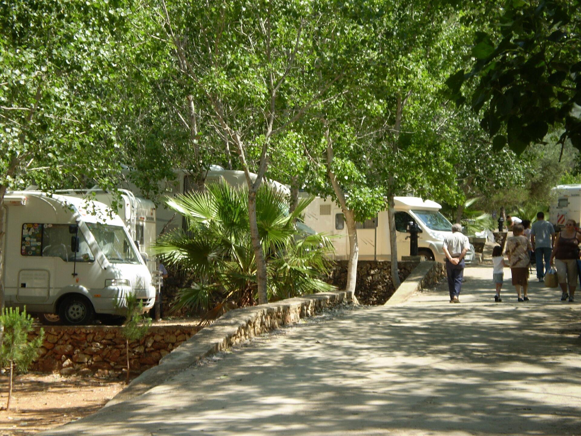Area de autocaravanas ( Valencia) - Foto 2