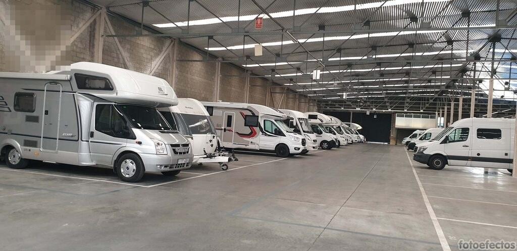 Zona estacionamiento Autocaravanas - Foto 6