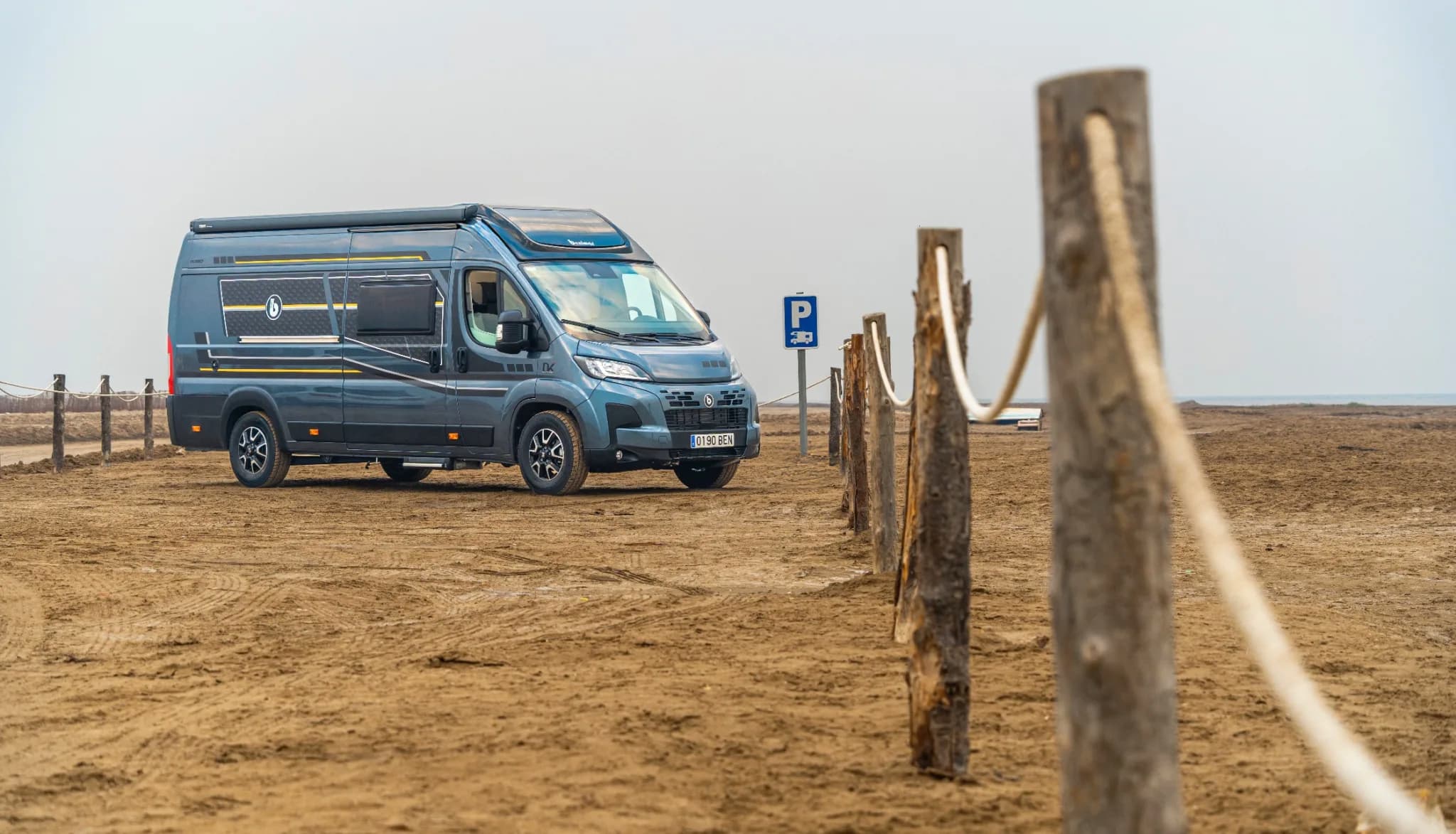 Free Sleep Camper Car - Foto 2
