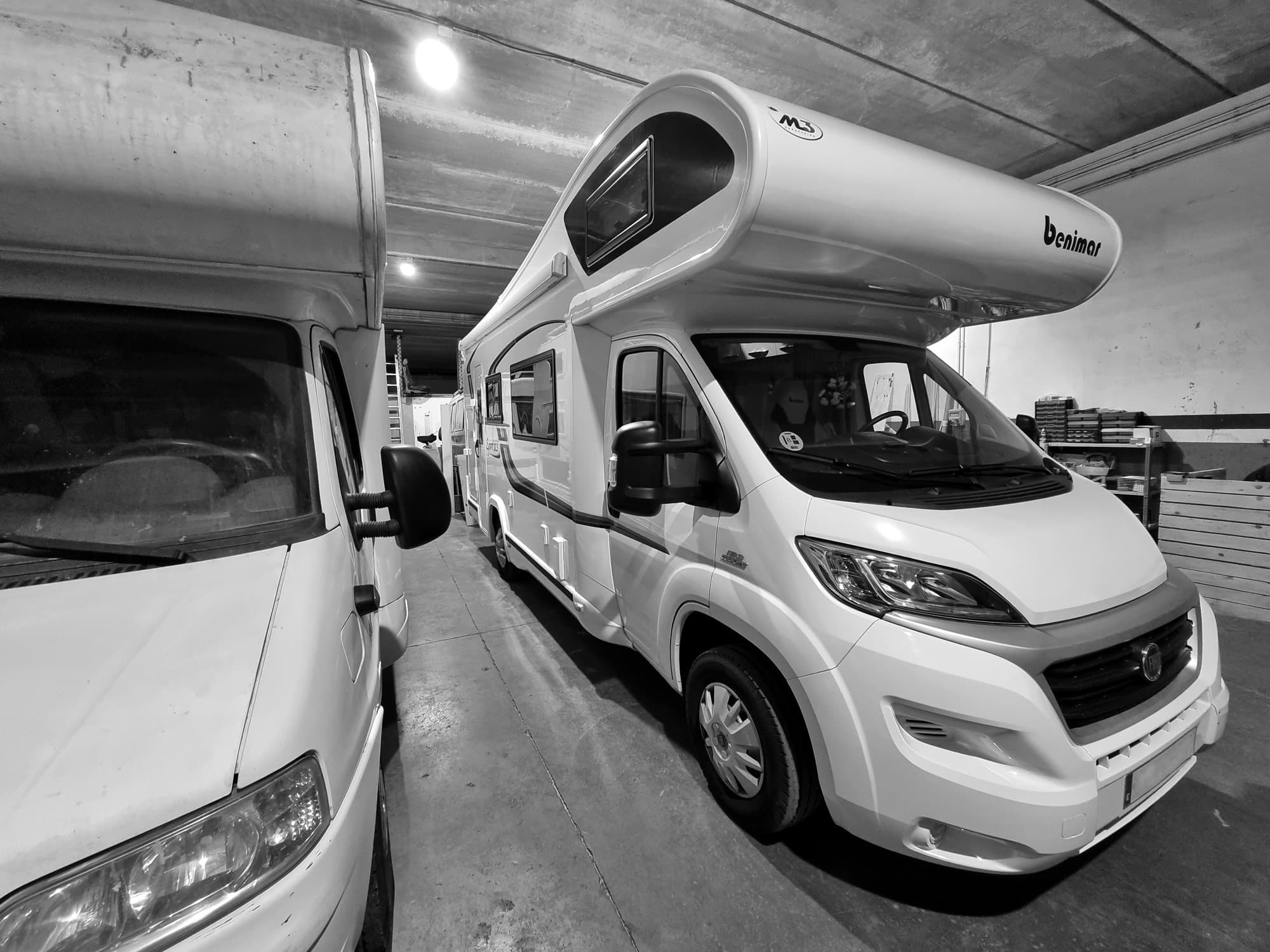FreeVans S.L.- Taller de Autocaravanas & Camper Barcelona - Foto 1