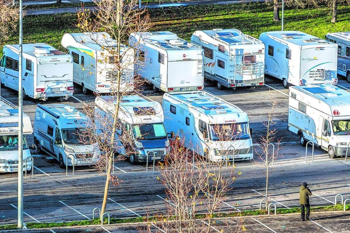 Free parking for motorhomes – 2 spaces