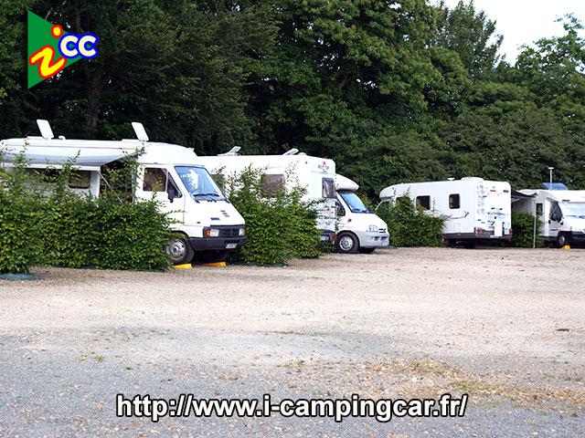 Aire de camping-car SAINT FRAIMBAULT - Foto 7