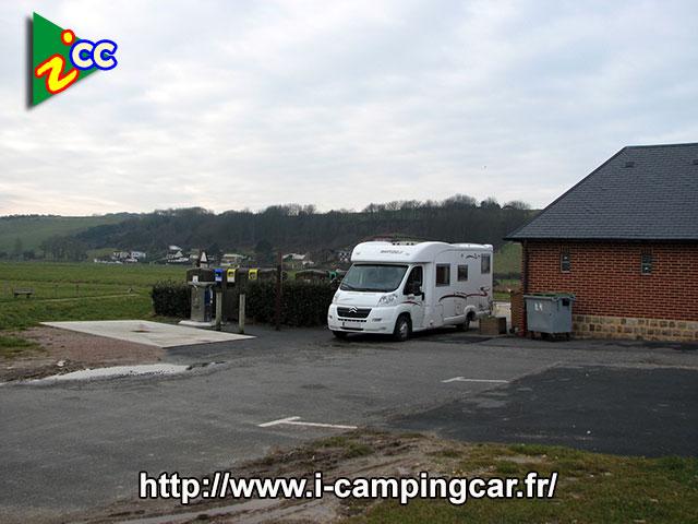 aire de services et stationnement camping car 76330 Veulettes-sur-Mer - Foto 5