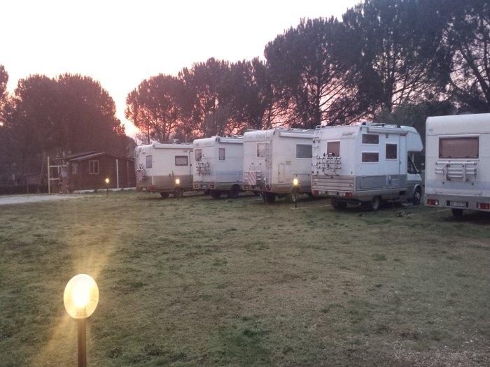 Camper Parking Area - Miralago - Rome - Foto 3