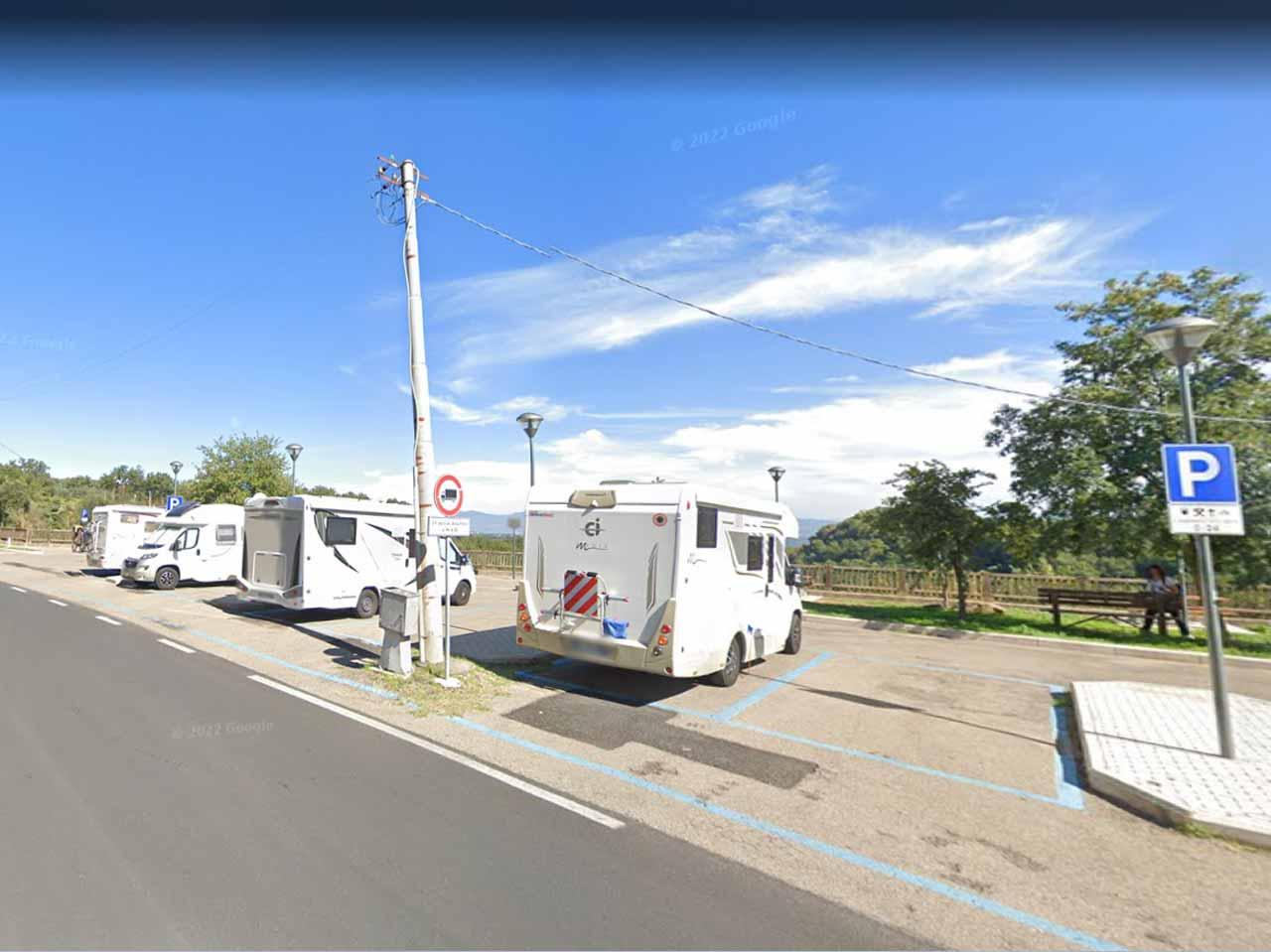 Area Sosta carico e scarico Camper - "Comunale" - Vitorchiano - Foto 4