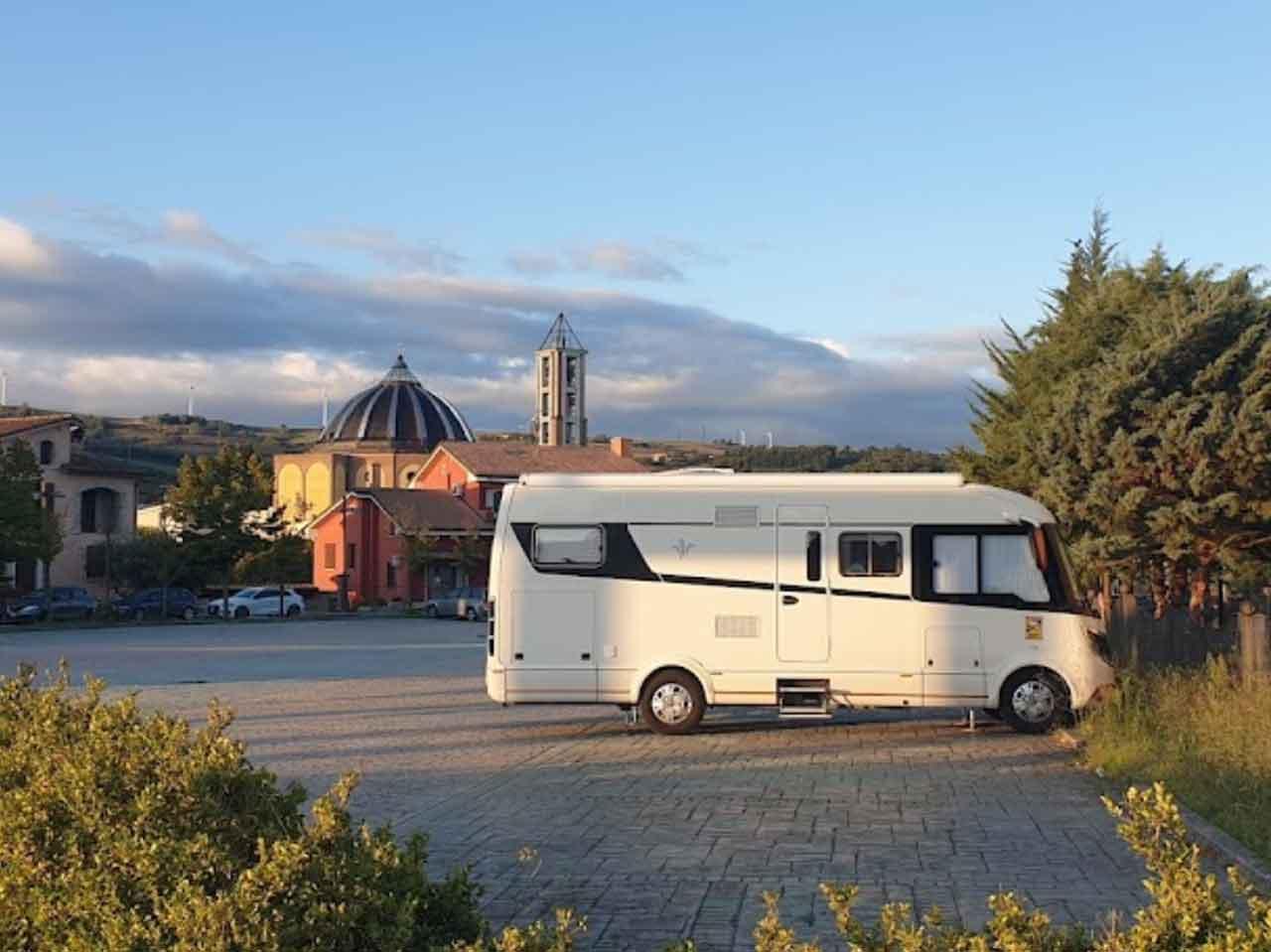 Area sosta camper Conza della Campania AV - Foto 2