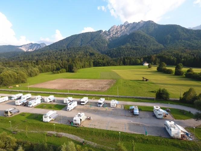 Area Attrezzata Fusine in Valromana - Foto 2