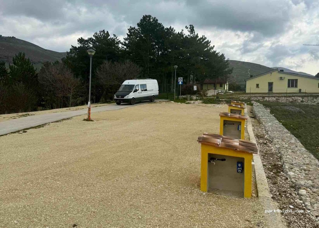 Parcheggio Camper e Autobus Santo Stefano di Sessanio