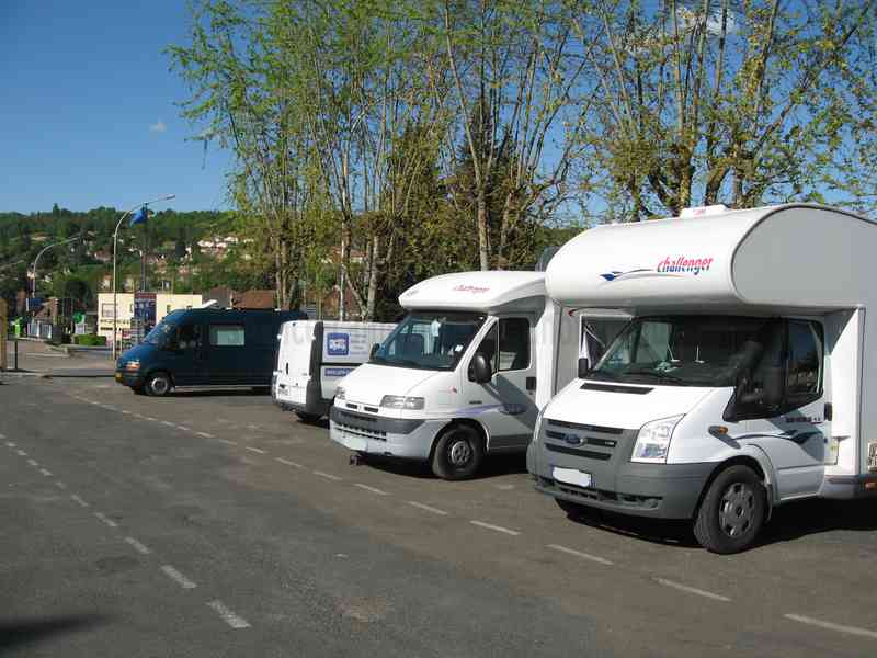 AREA CAMPER SARLAT LA CANEDA (48 H)