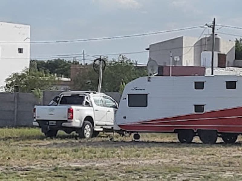 CAMPING DE CASILLAS Y MOTORHOME - DEPARTAMENTOS SMATA RIO NEGRO