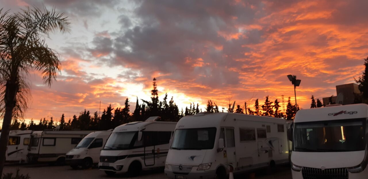 Wohnmobil- und Wohnwagenstellplatz 13.790078