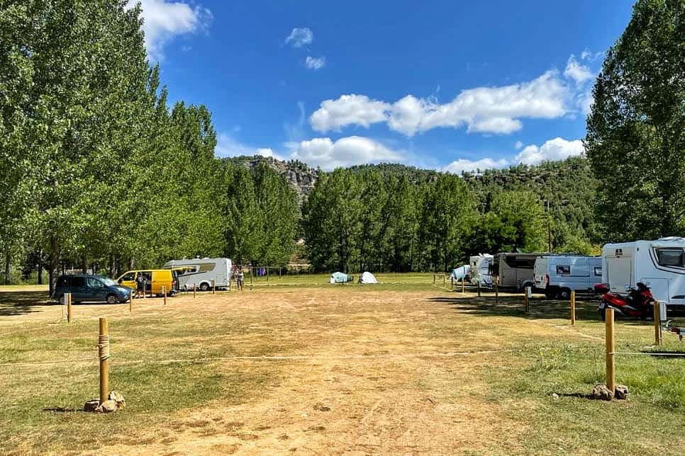Parqueo Outdoors Cuenca - Cabogana