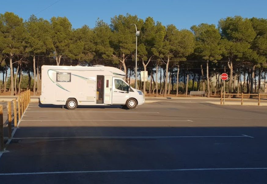 Parking Autocaravanes Planes