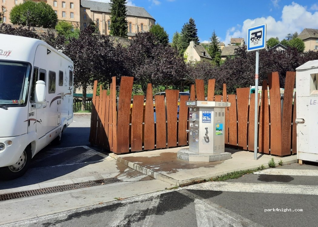 Aire de Camping-Cars payante