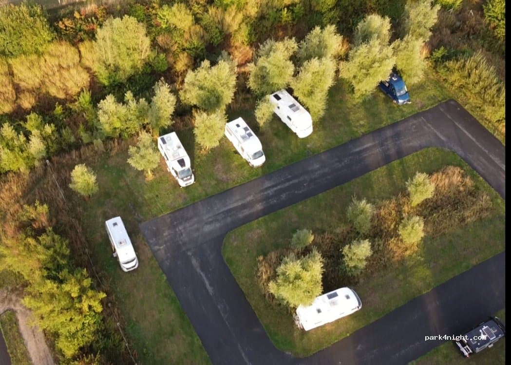 Aire de Camping-Cars du PAarc du Rives de l'Aa