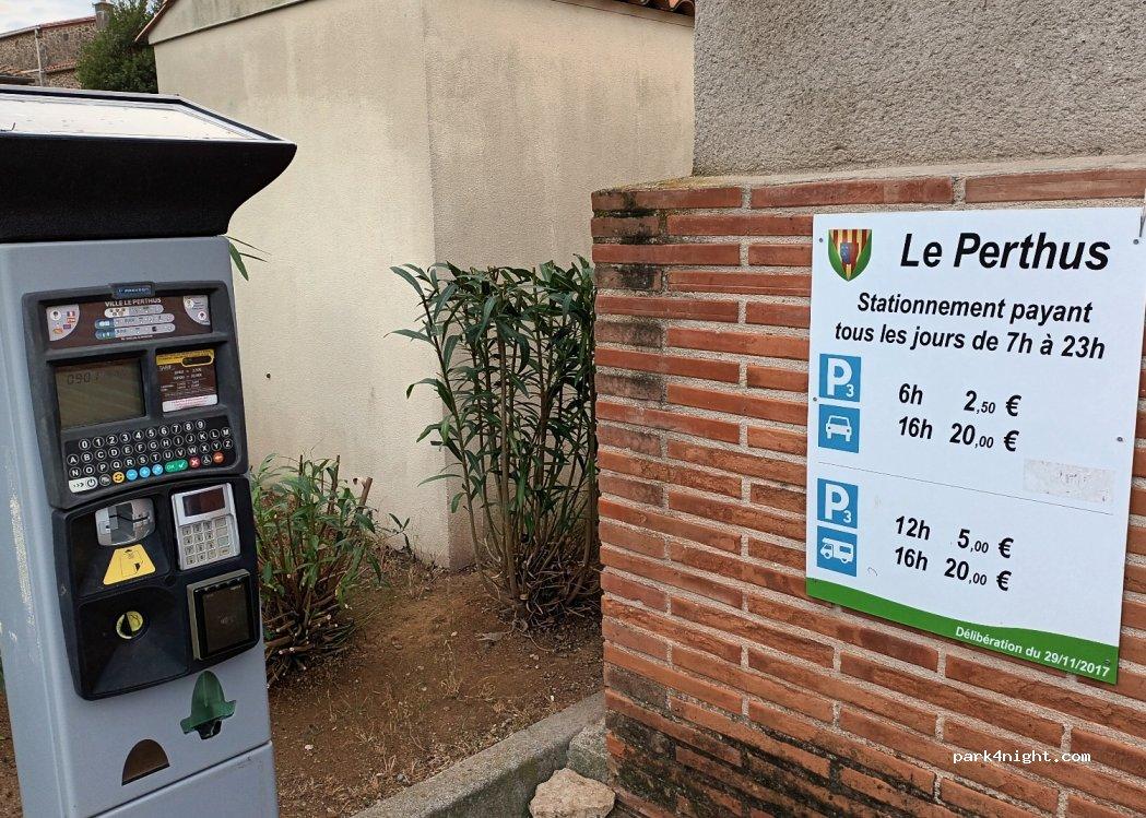 Aire camping car la ferme aventure du perthus