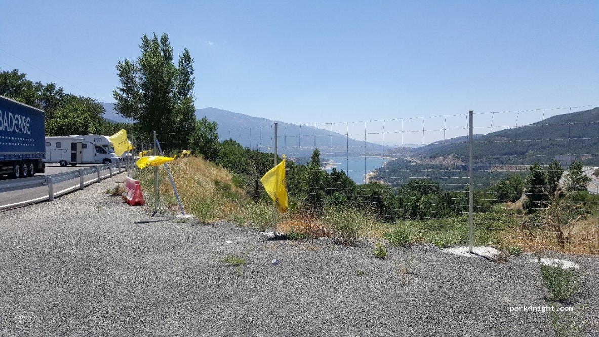 Área de Autocaravanas Baños de Montemayor