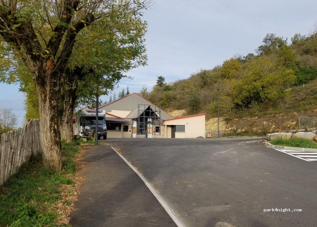 Aire de camping-car SAINT COME D'OLT