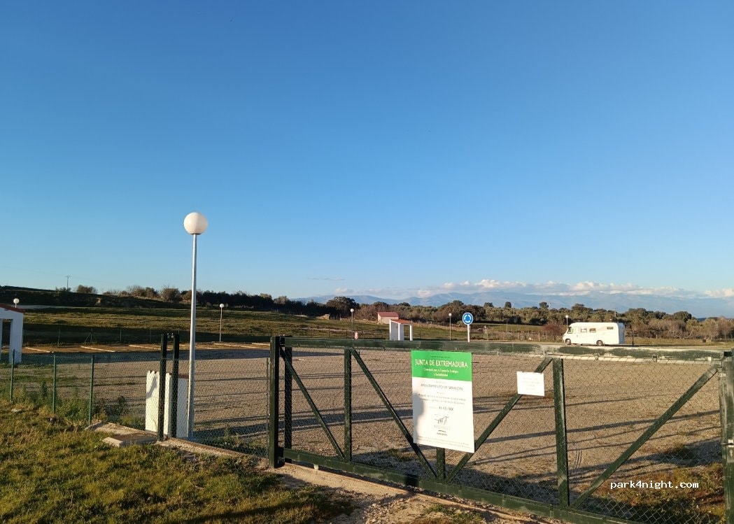Área autocaravanas Serrejón