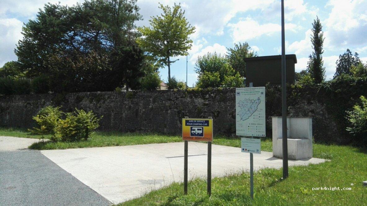 Aire De Stationnement Pour Camping-Car 71510 Saint-Léger-sur-Dheune
