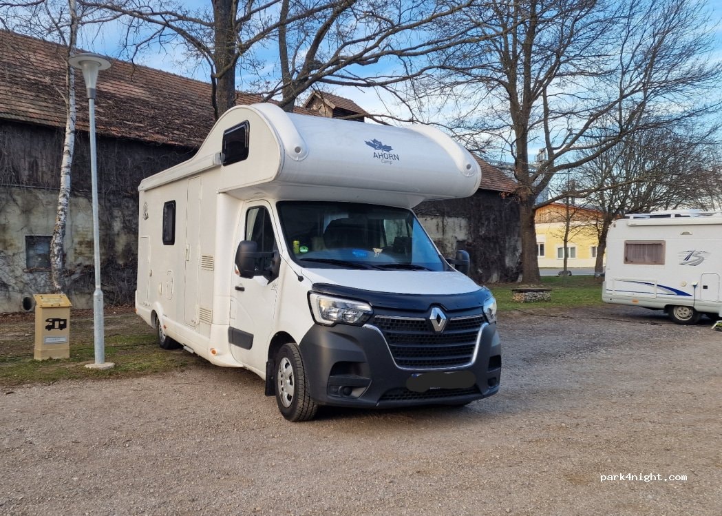 Wohnmobil- und Wohnwagenstellplatz 2193 Wilfersdorf