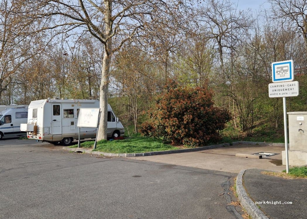 Area de autocaravana Belleville