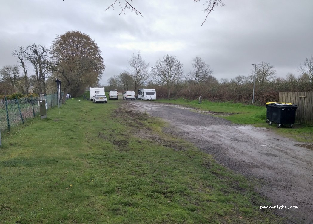 Wohnmobilstellplatz am Schloss Erbhof