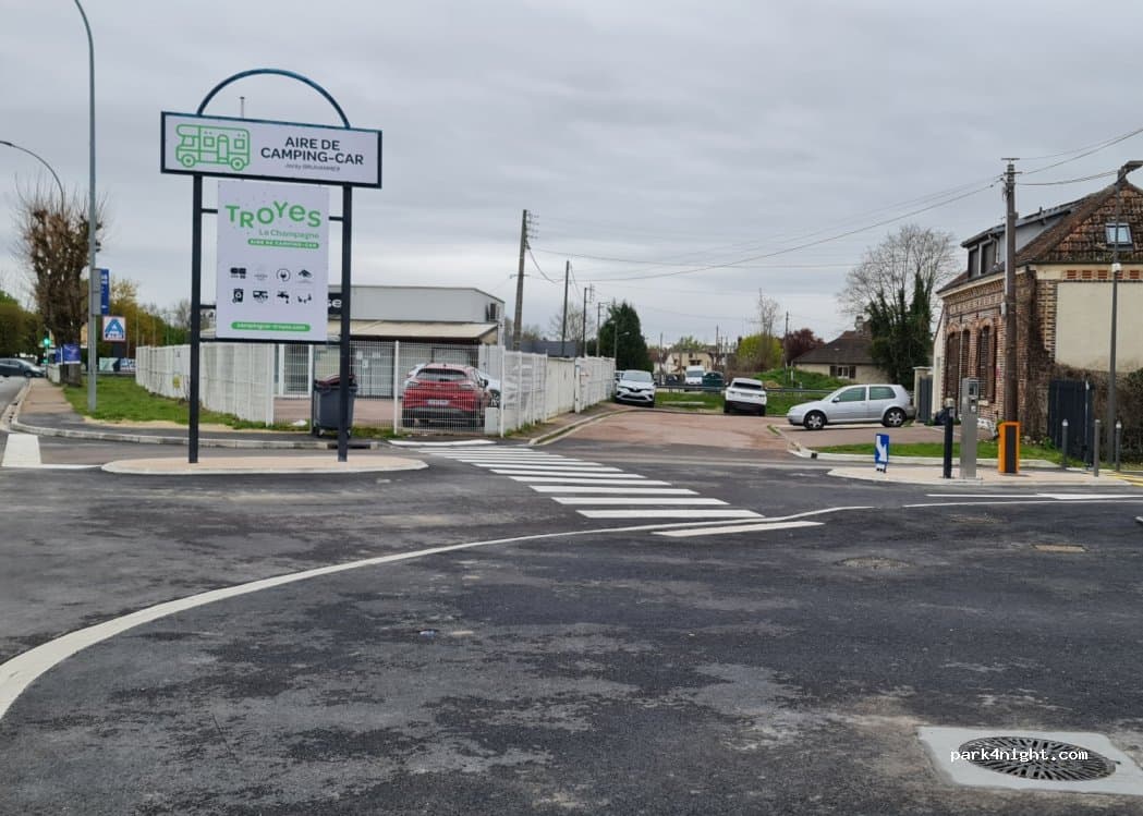 Aire de Camping-car Troyes La Champagne
