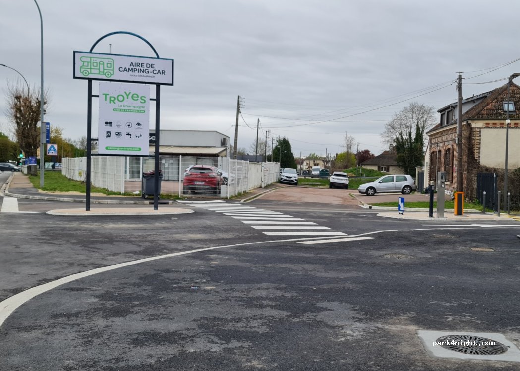 Aire de Camping-car Troyes La Champagne