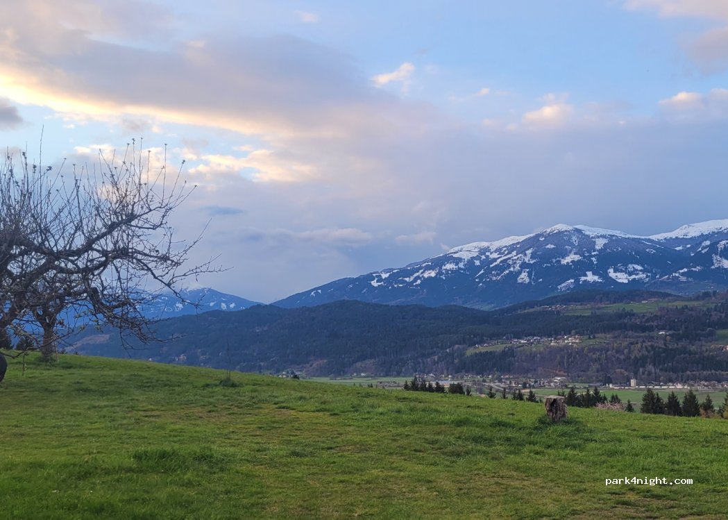 Wohnmobil- und Wohnwagenstellplatz Nagelerhof