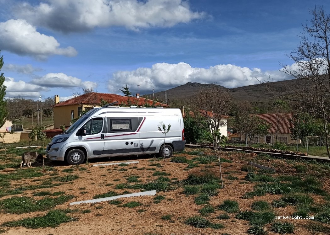 Area de autocaravanas Pico Cervero