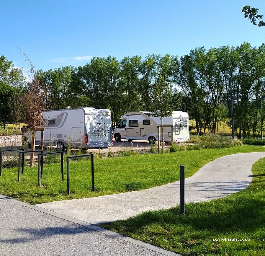 Aire pour Camping-cars 81310 Lisle-sur-Tarn
