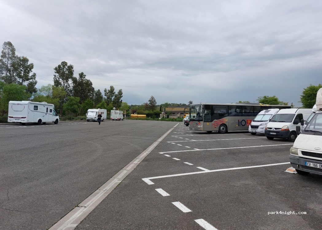 Aire de camping-car RIVIERES