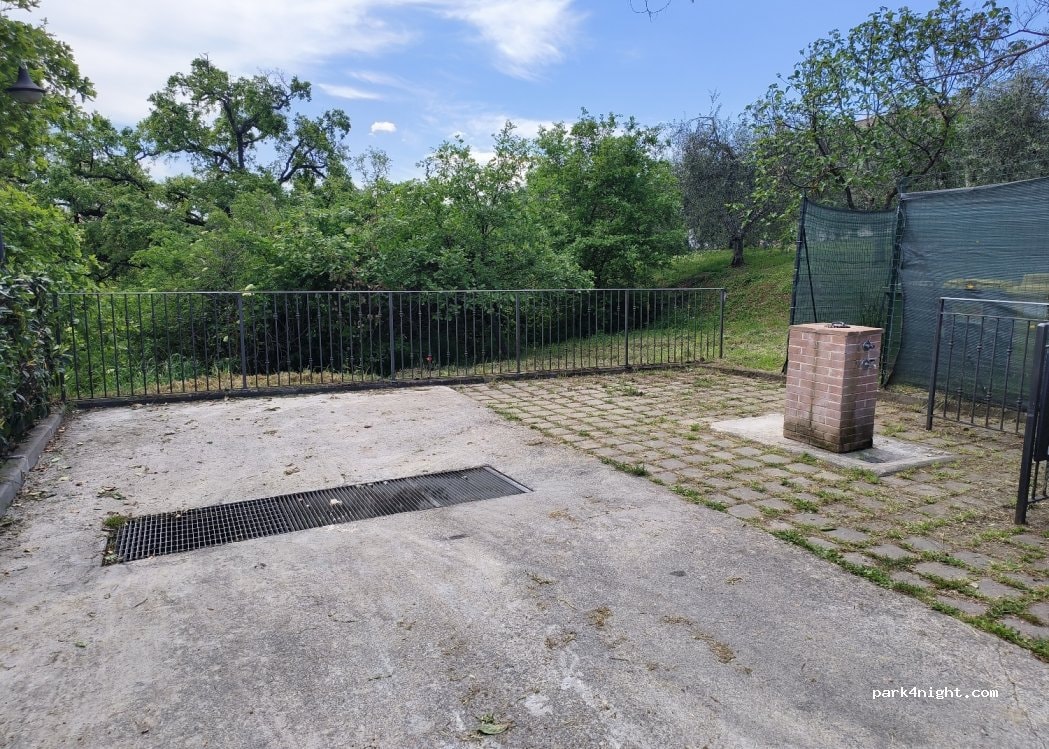 Area Sosta Camper 53049 Torrita di Siena SI