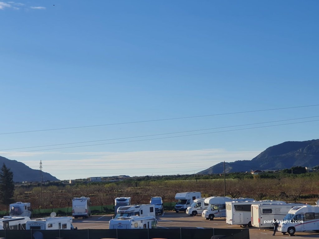 Área Camping Camper Park Caravanas Home